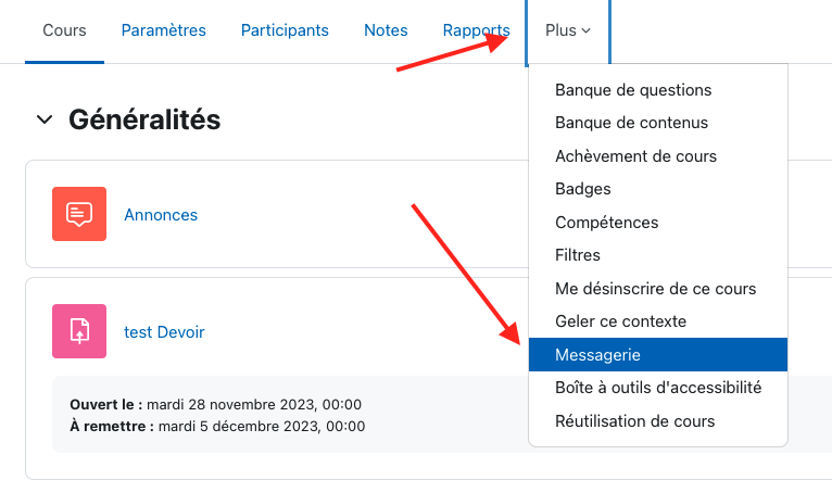 Copie d'écran d'un cours Moodle, pointant vers le menu Plus, puis vers le bouton Messagerie